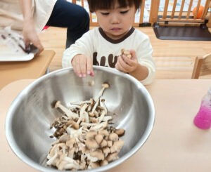 ぴーまん保育園弘明寺　食育