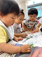 かいこ　はらぺこあおむし　繭　保育園　ぴーまん　弘明寺