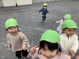 ぴーまん保育園弘明寺、散歩