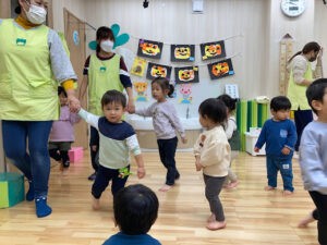 ぴーまん保育園弘明寺　運動会　お遊戯