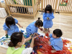 ぴーまん保育園弘明寺　子供の日　鯉のぼり